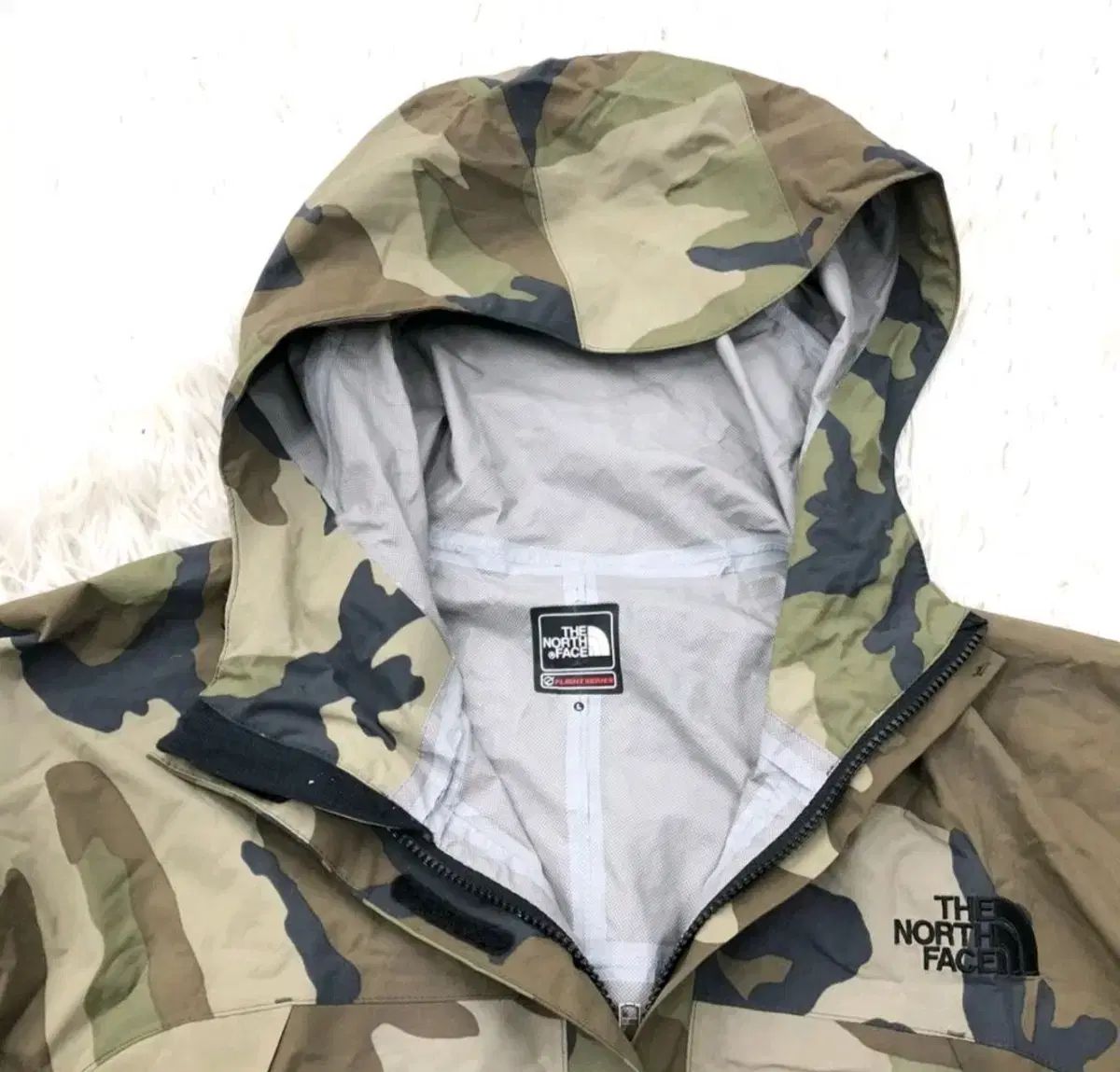 THE NORTH FACE ザ ノース フェイス マウンテン パーカー 迷彩 ウィンドブレーカー