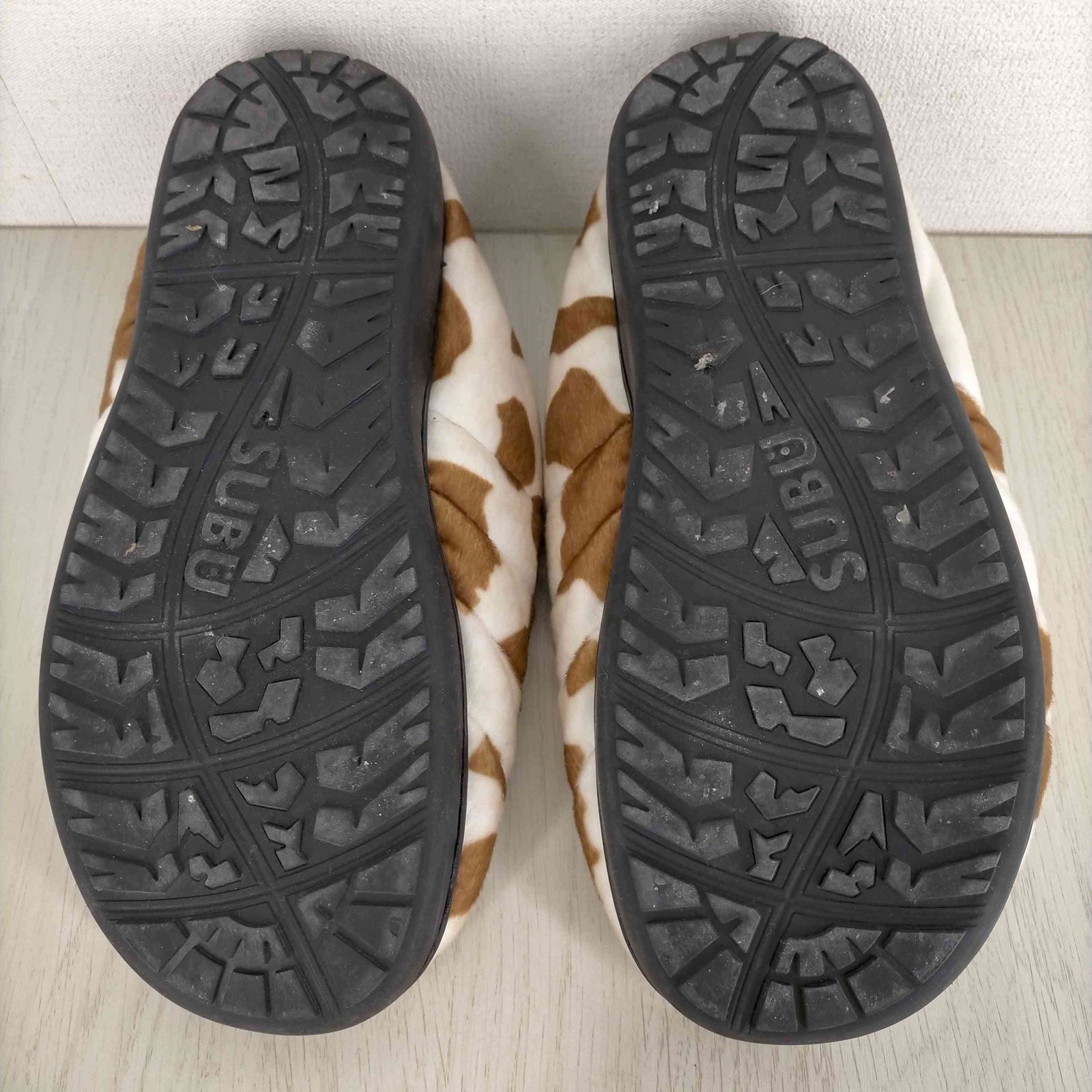 スブ SUBU 別注 Fake Far Sandals カウ柄 メンズ 表記無 - メルカリ