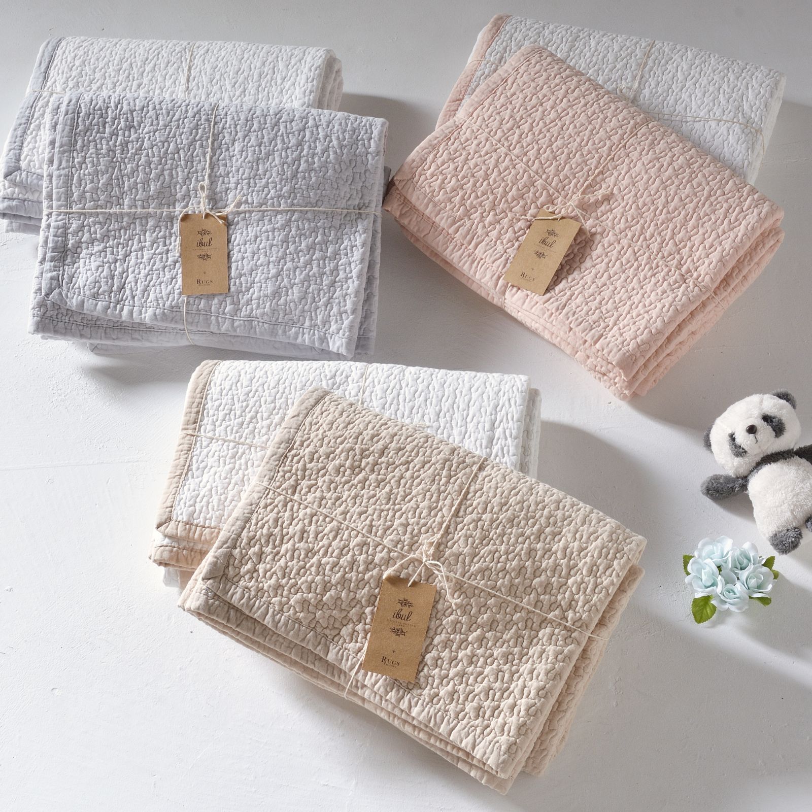 ナガノ、ちいかわのトートバッグ、クリアファイル、メモ、カード