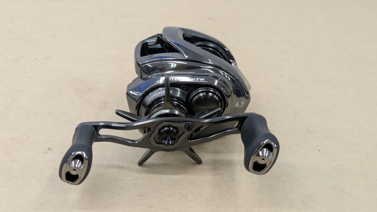 ダイワ ベイトリール スティーズ SV TW 100L 左ハンドル ベイトリール