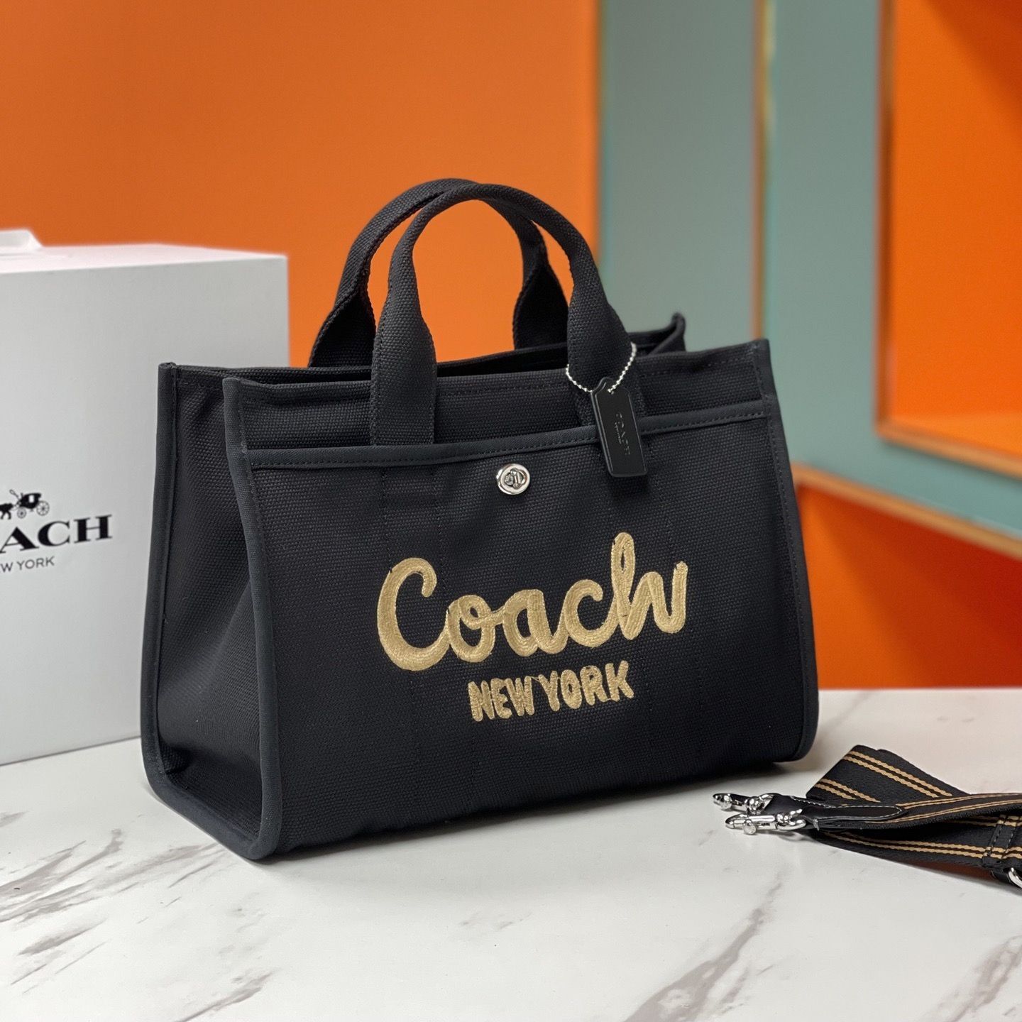 【COACH】コーチ キャンバス カーゴ トート バッグ A4サイズ可 カーゴ トート（トートバッグ）｜COACH（コーチ）のファッション