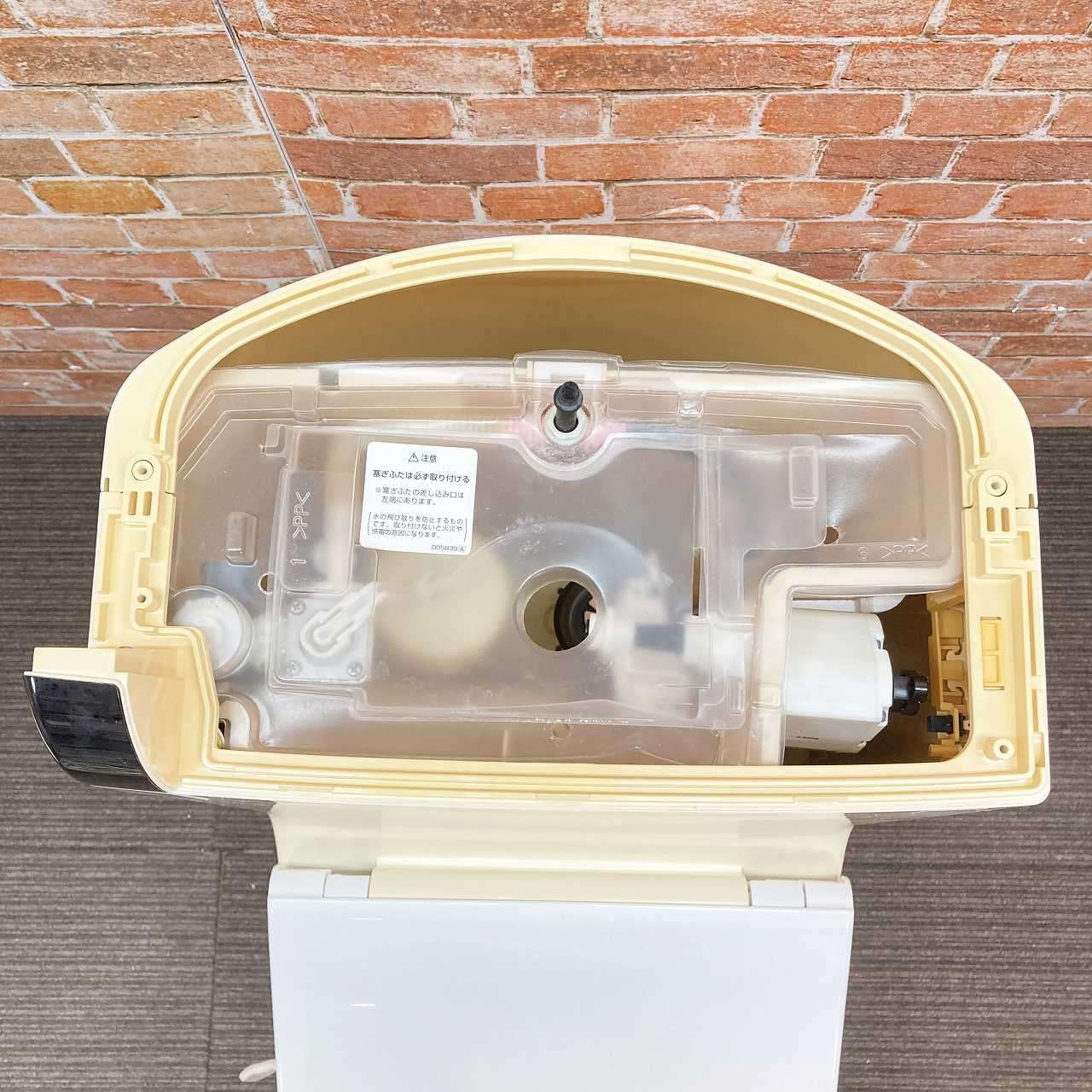 11 ペールホワイト