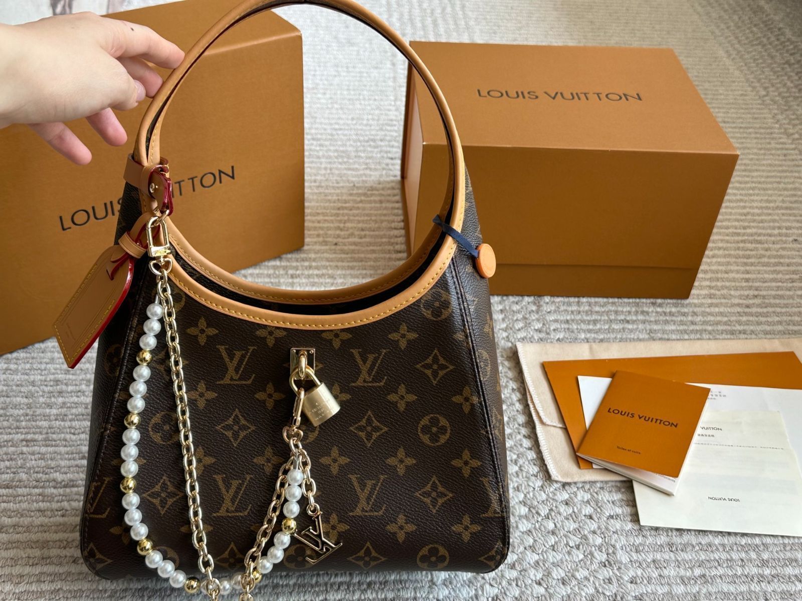 アンダーアームバッグ 2025