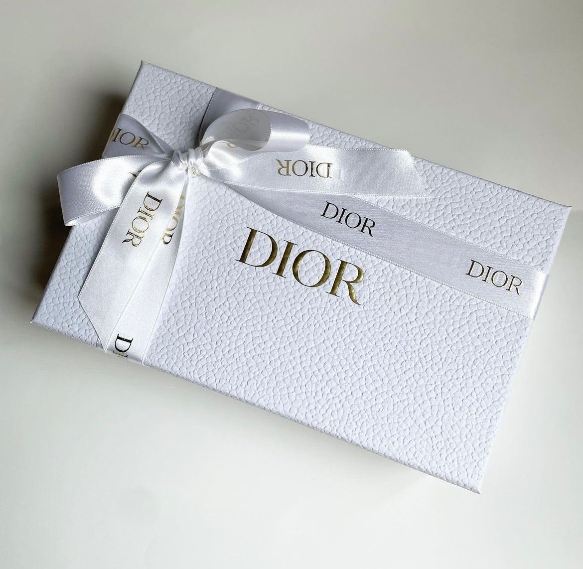 新品 Christian Dior ディオール Lady Dior iPhone 15ケース ペールピンク ピンク