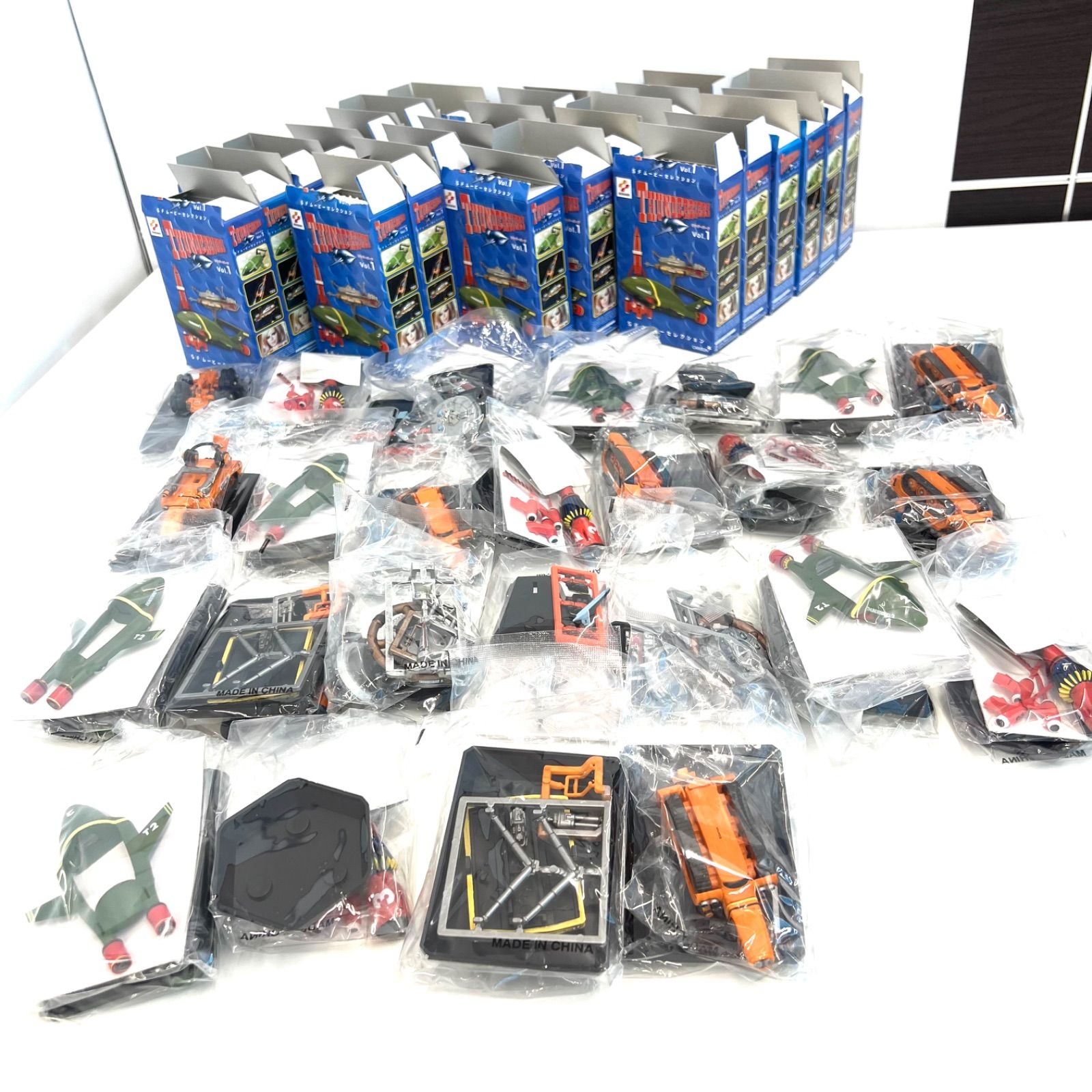 【011872】　サンダーバード SFムービーセレクション Vol.1フィギュア 26箱 KONAMI　極美品