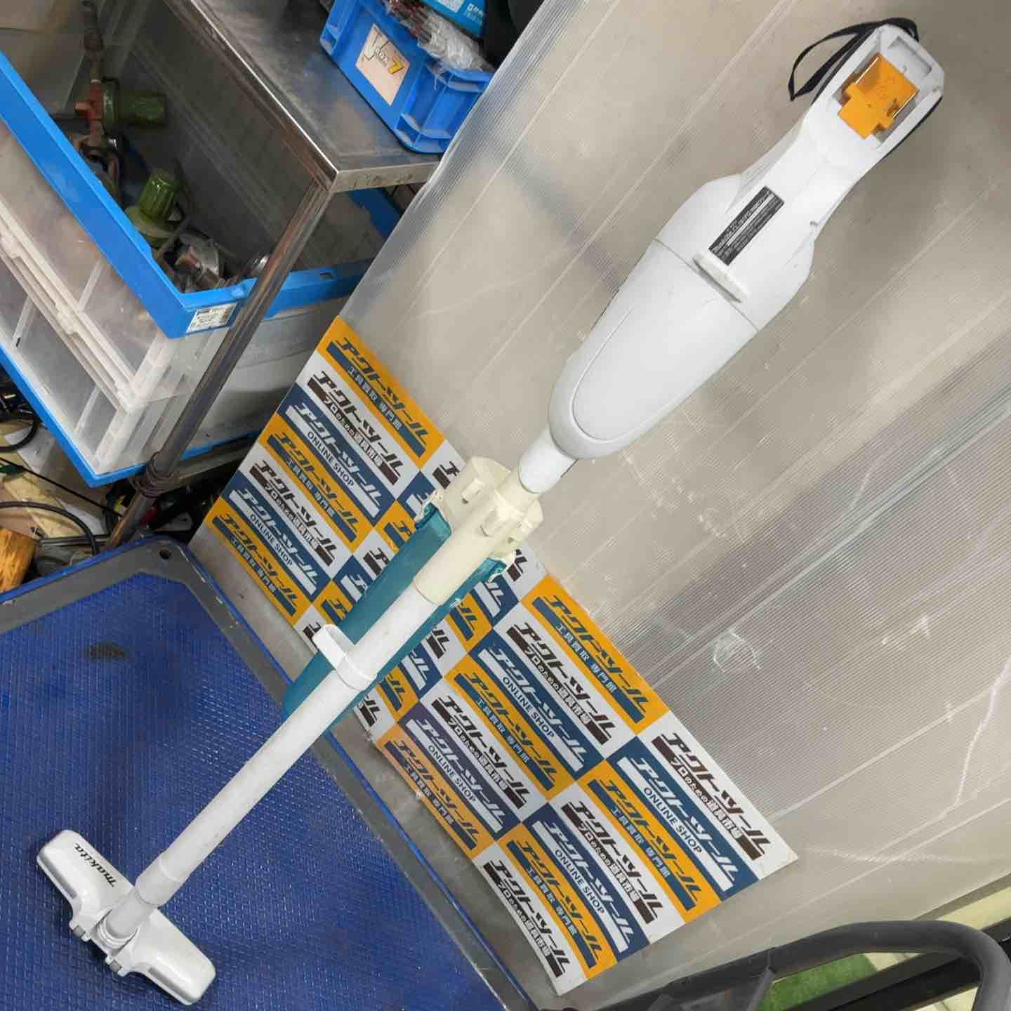 makita コードレスクリーナー