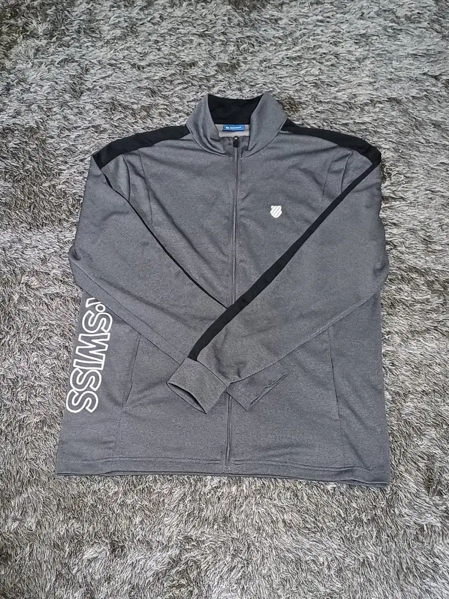 105 110 K-SWISS(ケースイス) スリムフィット ストレッチ トレーナー ジャージ ジップアップ ジャケット