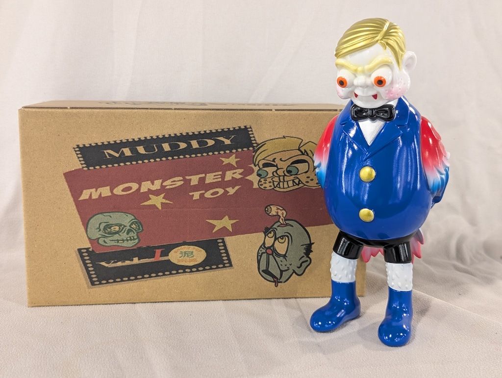 フィギュア ZOLLMEN MUDDY TOY 泥玩具 THE BIRDMAN 青/白/赤