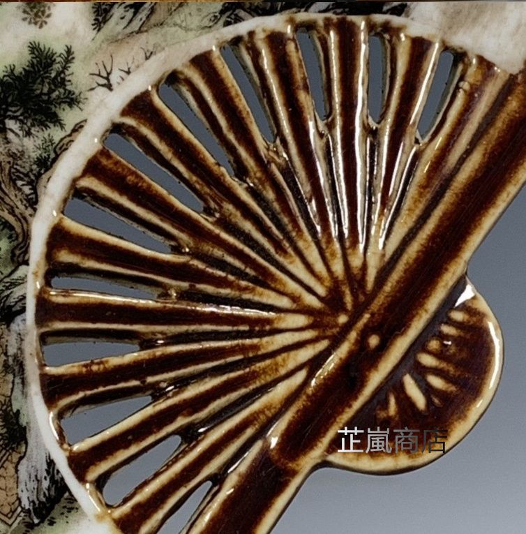 民国時代のパステル色の山水磁器の扇の置物 景徳鎮 陶磁器 装飾