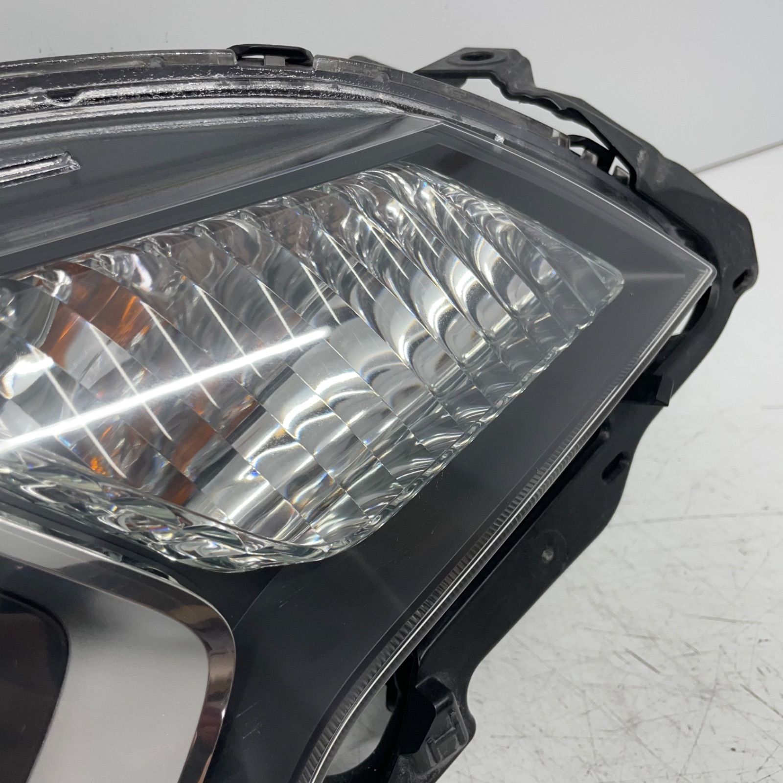 フィット GK3.4 右ヘッドライトAssy FIT フィット GP5 GK 純正 LED