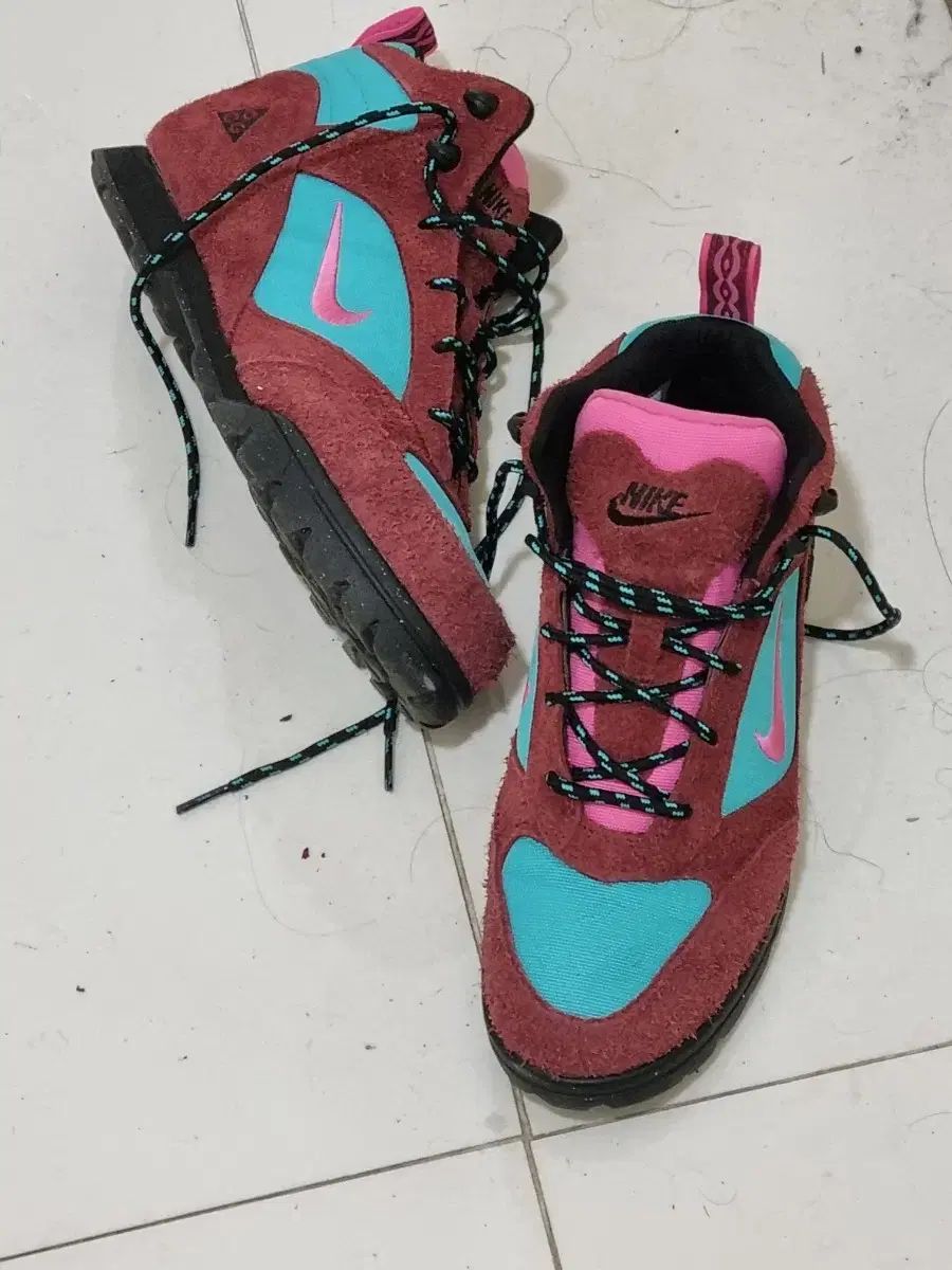 NIKE ナイキ