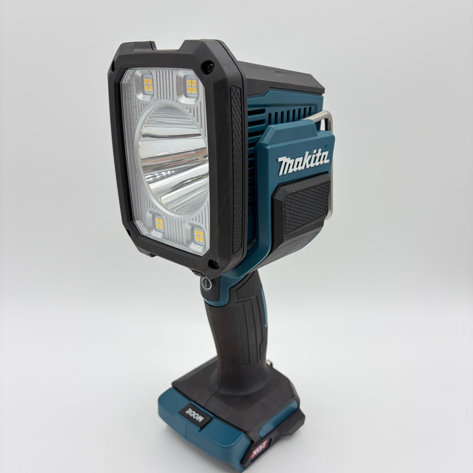マキタ 充電式フラッシュライト ML007G 40Vmax makita 電動工具 懐中電灯 キャンプ アウトドア 防災 リサイクルマート宇部店