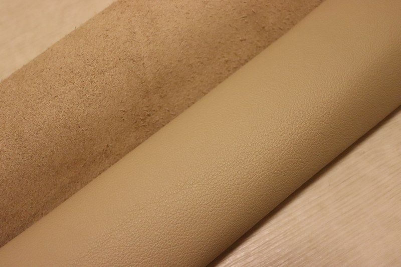 ベージュ 286ds クロム革 牛革 イタリア レザー 弱シュリンク加工 はぎれ 一枚革 レザークラフト 革 皮 本革 diy 生地 材料