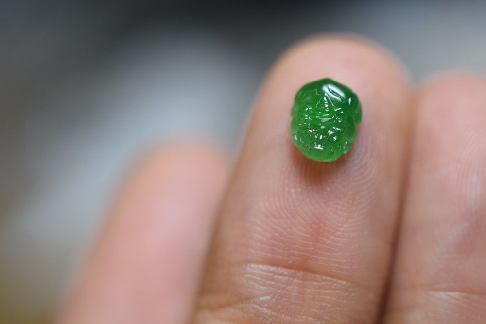 カワセミ(試作 レジン液) レジンヘアゴム カワセミの男の子 レジンヘアゴム