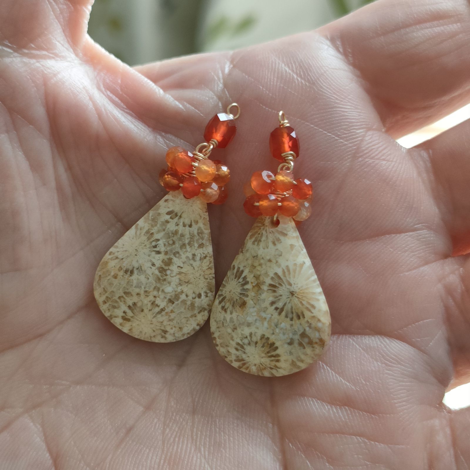 ＊＊COCO＊＊　14kgf フォッシルコーラル ピアス 14kgf】フォッシルコーラルのピアス COCO＊＊ 14kgf お花畑フォッシル