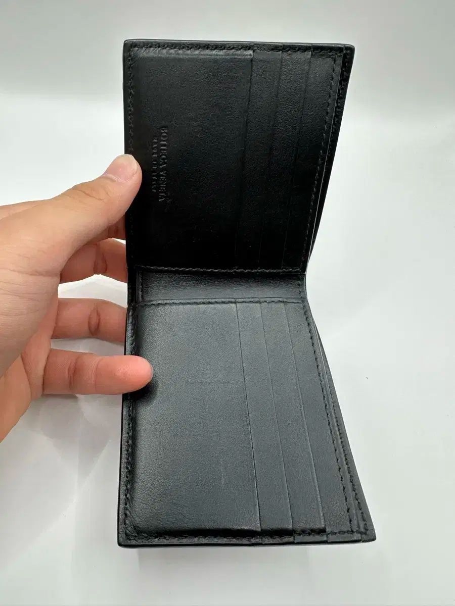 A BOTTEGA VENETA ボッテガ ヴェネタ イントレチャート 二つ折り財布