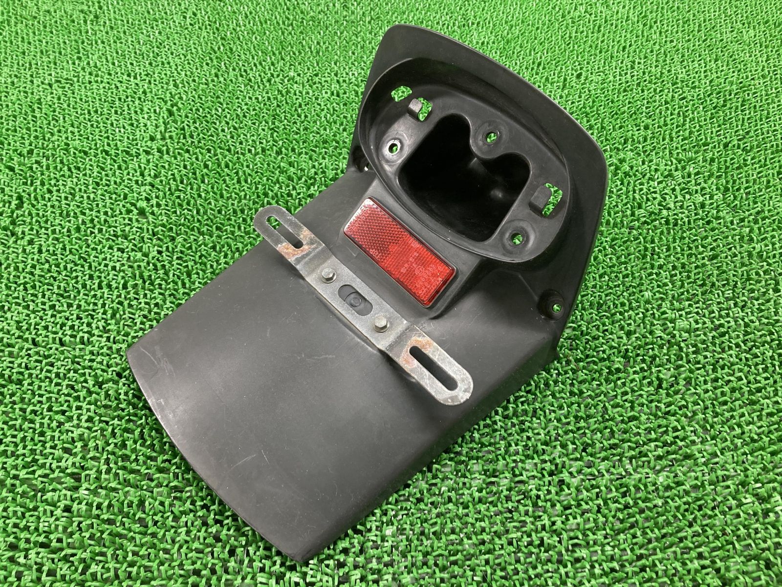 ドラッグスター400 4TR vh01j純正リアフェンダーテールランプ付き