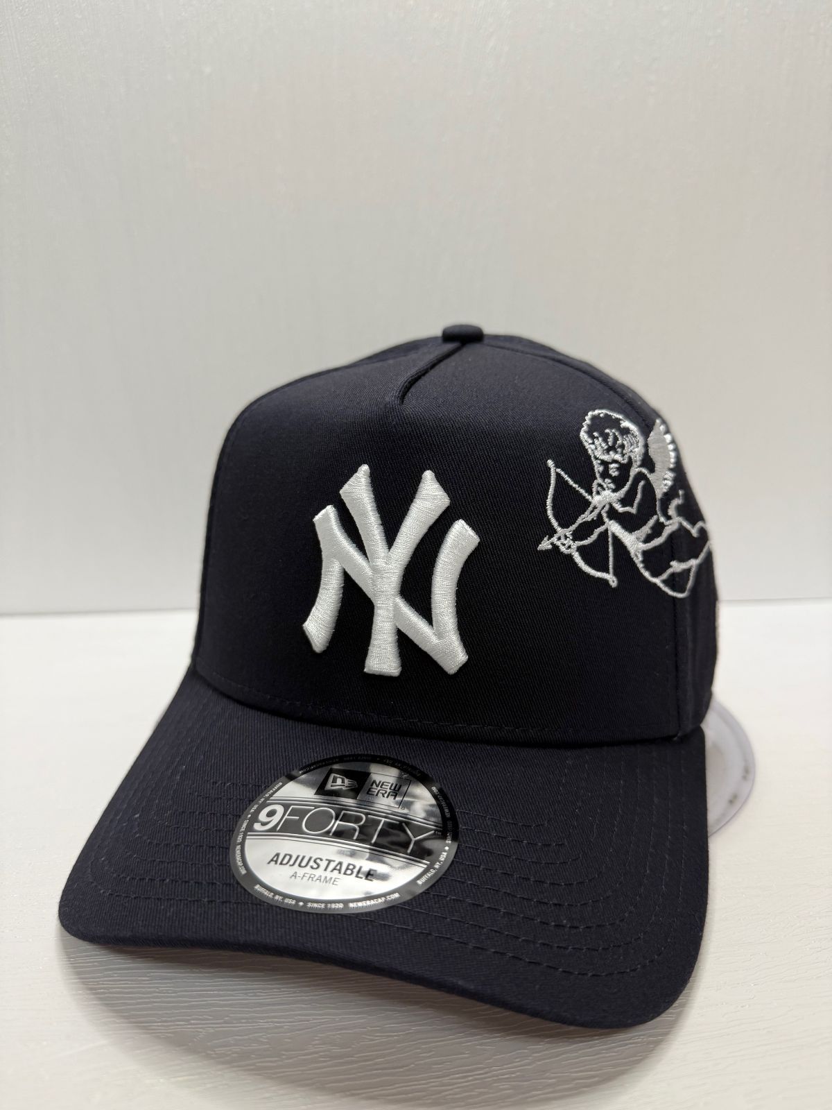 Newera ニューヨークヤンキース エンゼル刺繍 9forty A-FRAME スナップバックキャップ ネイビー