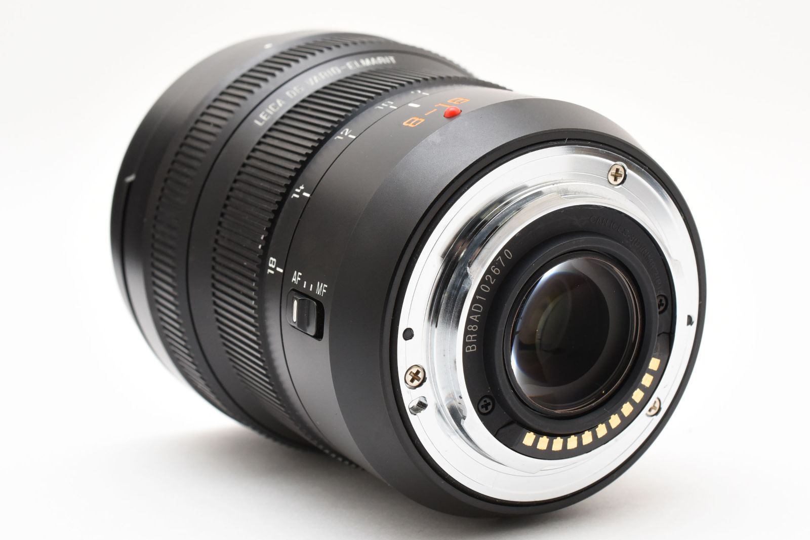 LEICA