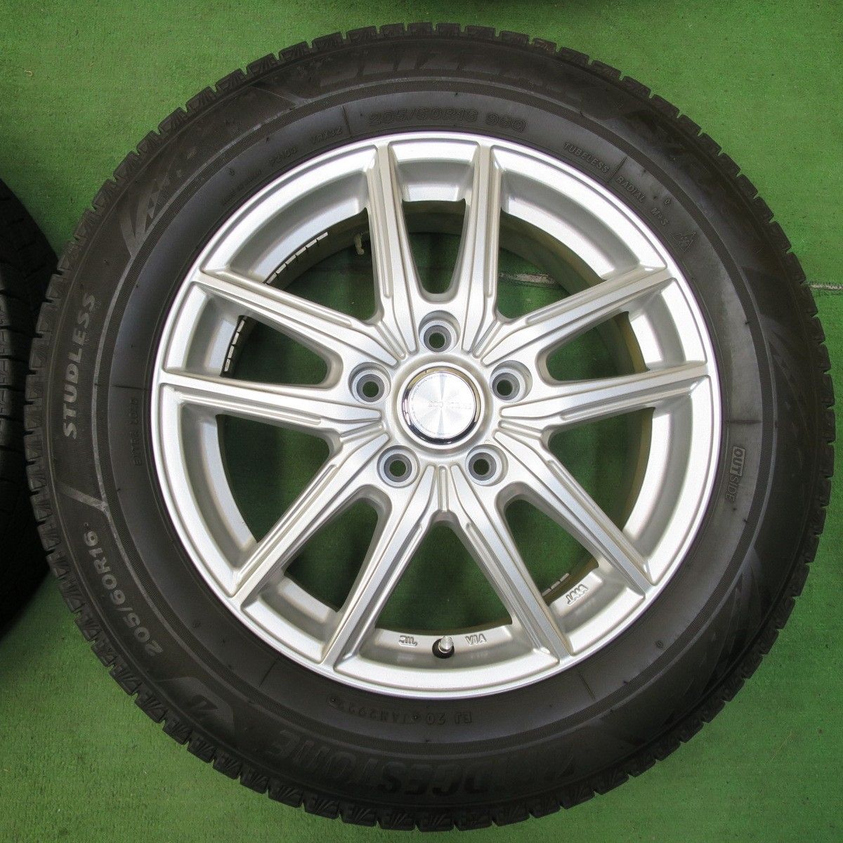 中古】 スタッドレス 4本セット ブリジストン エコフォルムVRX アルミ