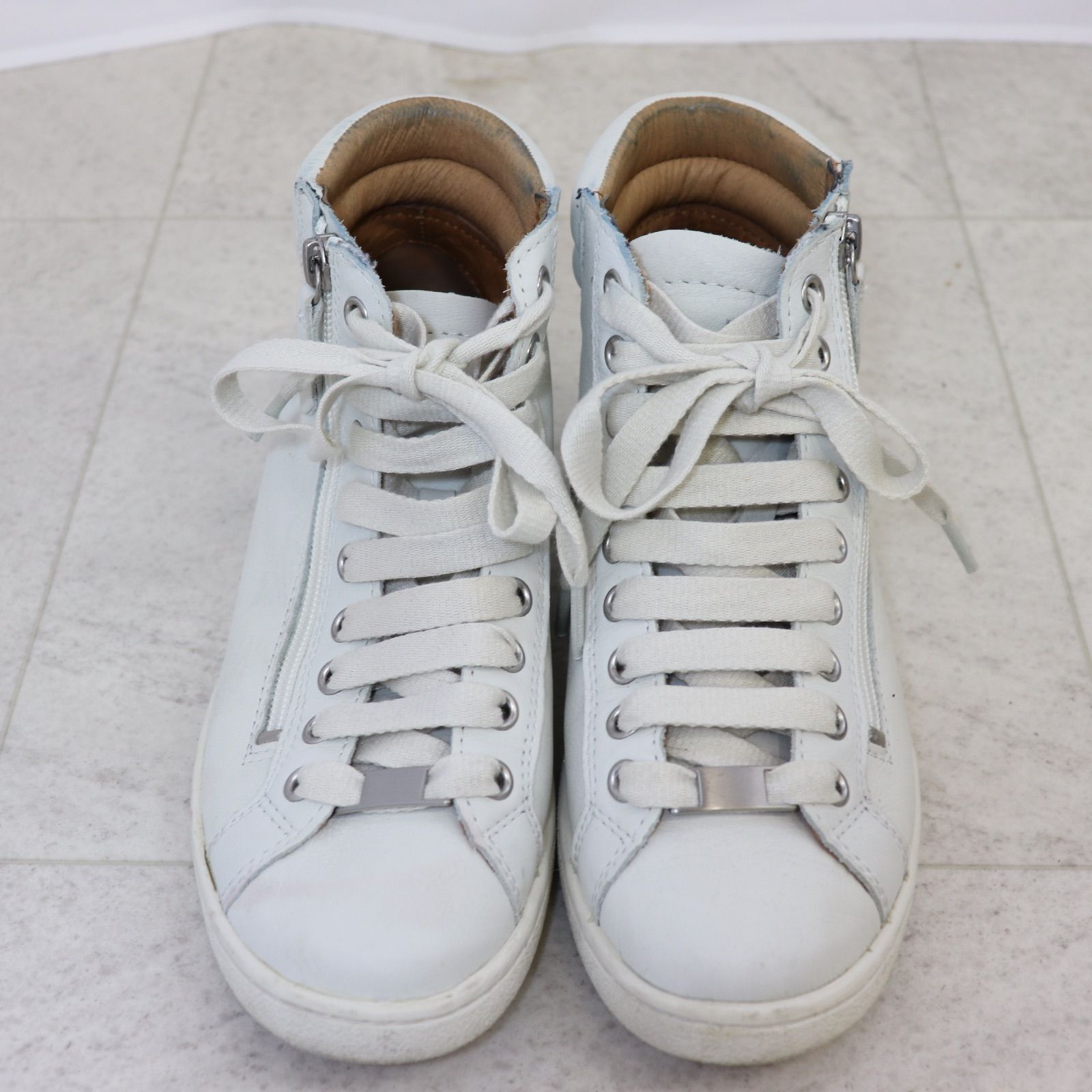 即日発送】UGG アグ レザー スニーカー 白 サイドジップ