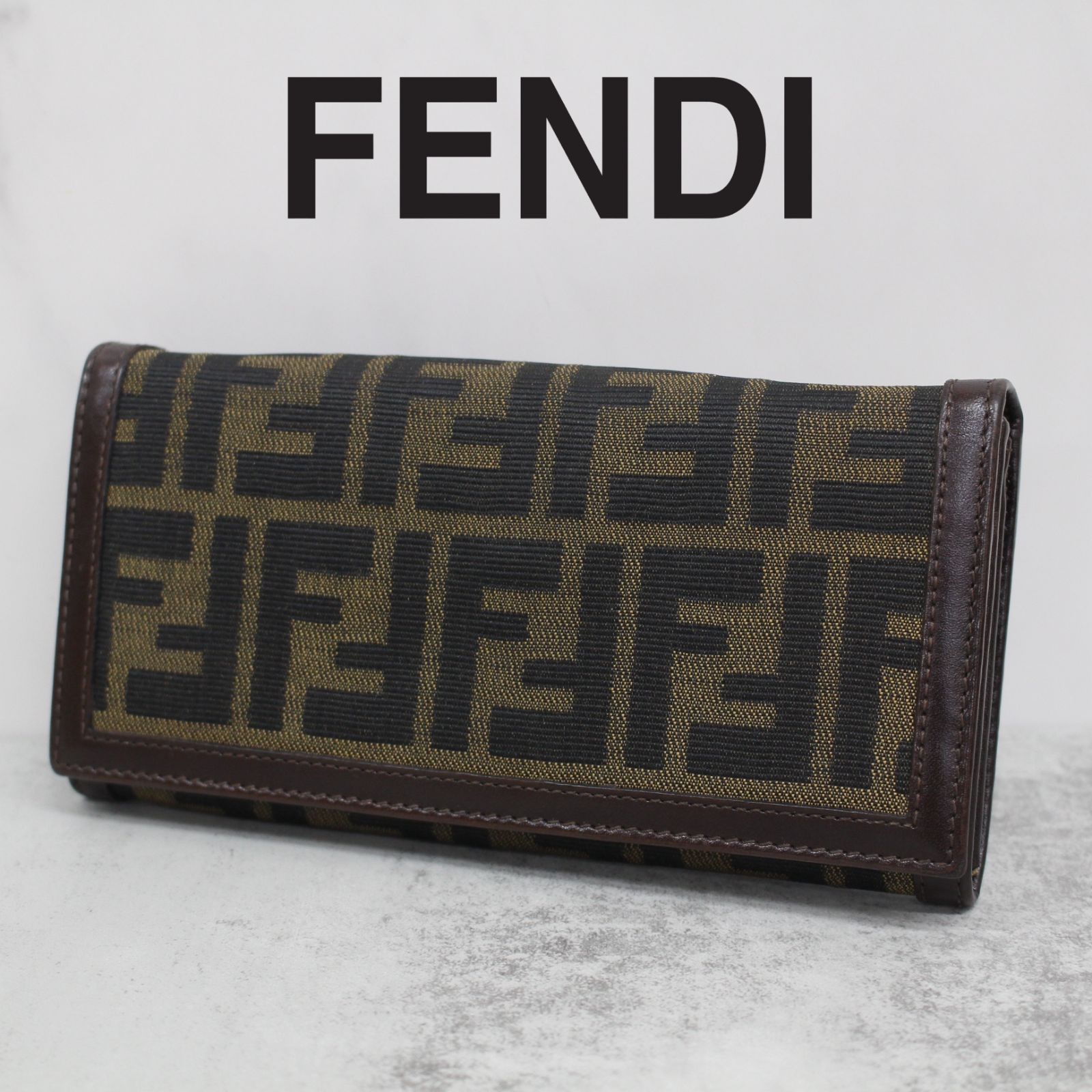 FENDI　フェンディ　ズッカ柄　2点 まとめ売り S712)【美品】FENDI ズッカ柄 二つ折り長財布 30851 フェンディ - メルカリ