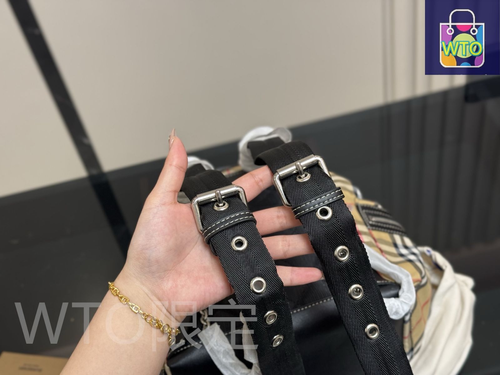 今日特価】Burberry バーバリー ダブルショルダーバッグ