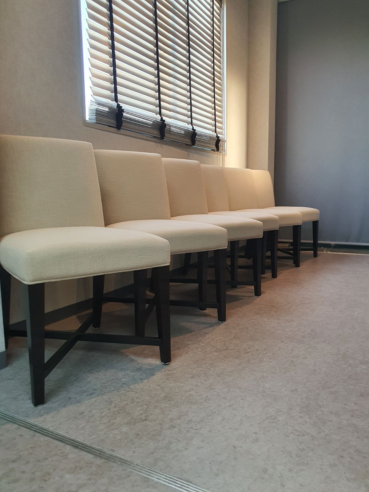 オリジナルダイニングチェア ファブリック×ウッド