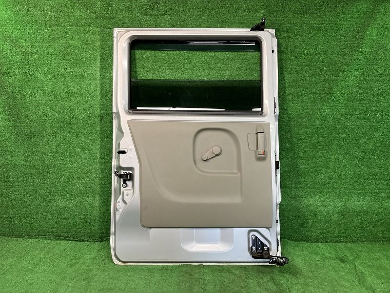 ミニキャブ DS17V 左リアドア G ニホンイタ M28Q8 MQ512599 Z2S