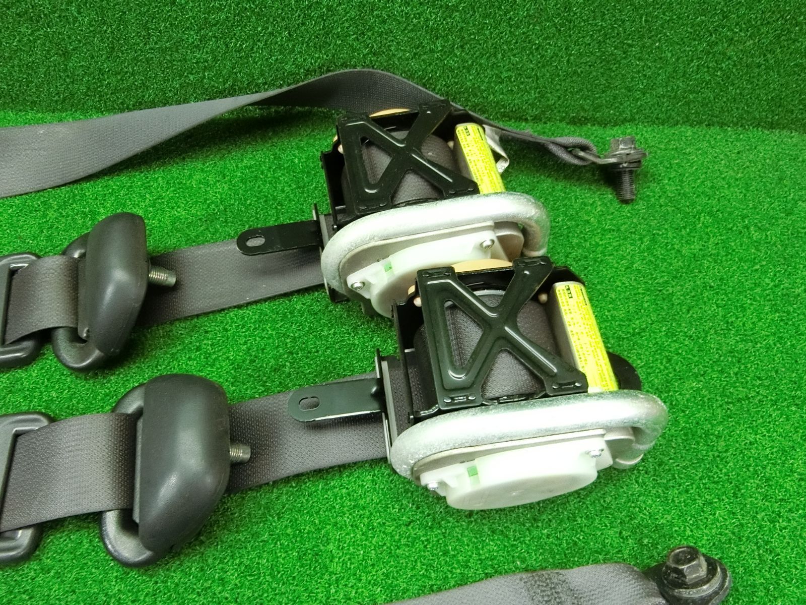 シートベルト 左右セット