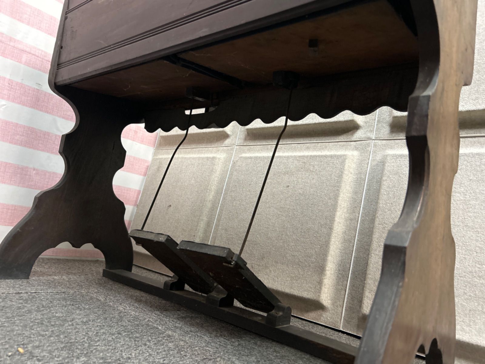 足踏みオルガン