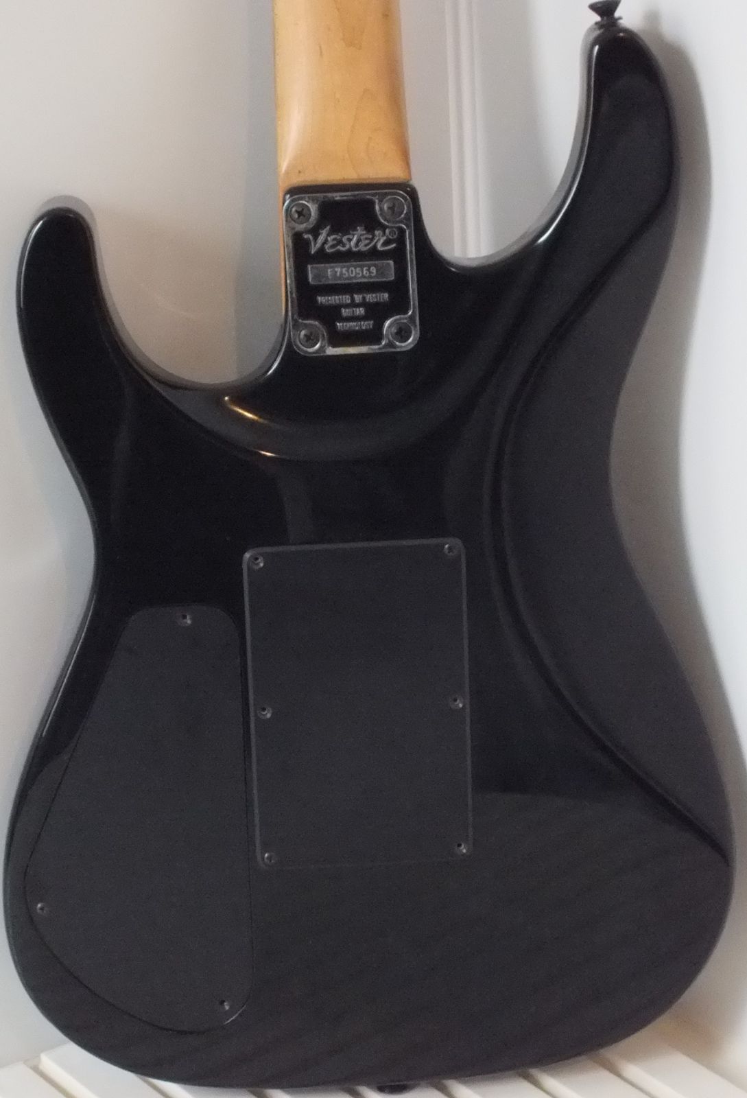 VESTER MANIAC GUITAR SSHエレキ 中古 - メディアオフ - メルカリ