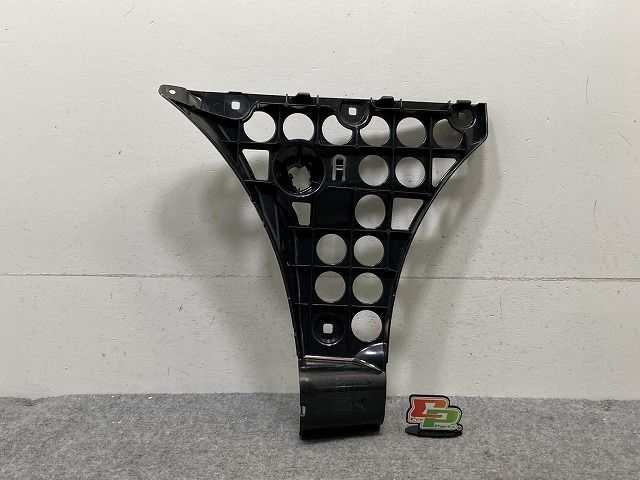 新品!5シリーズ E60 純正 左 リア バンパーブラケット 5112 7 033 715 21 51127033715 BMW(134741)