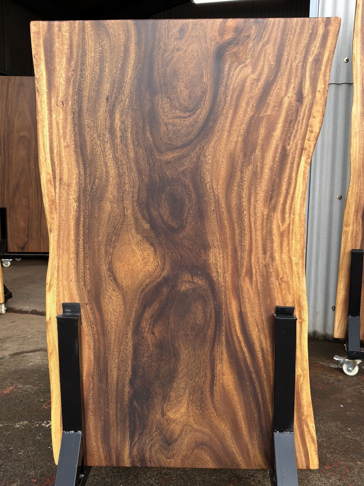 セール，低価 モンキーポッド　一枚板無垢 乾燥材　長さ123cm×幅76cm×厚さ6cm カウンター　センターテーブル　ダイニングテーブル ダイニングテーブル