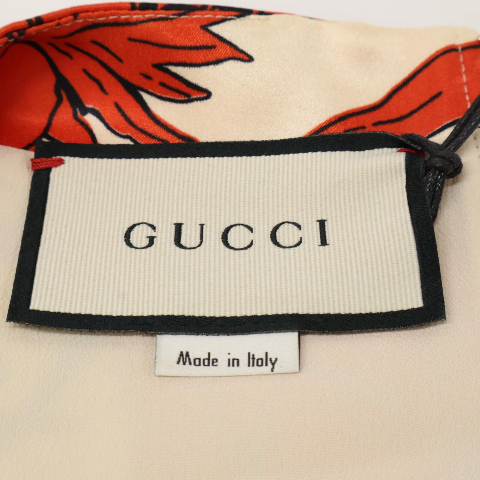 GUCCI グッチ 【新品同様/国内正規】631466 ZAEXM フラワー