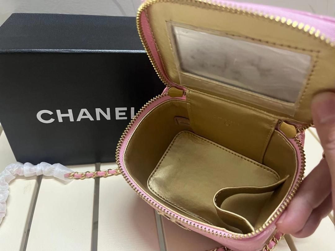 CHANEポーチ✴✴値下げました✴✴ CHANEL - 【5gd4984-h】シャネル ポーチ バイシー キャンバス
