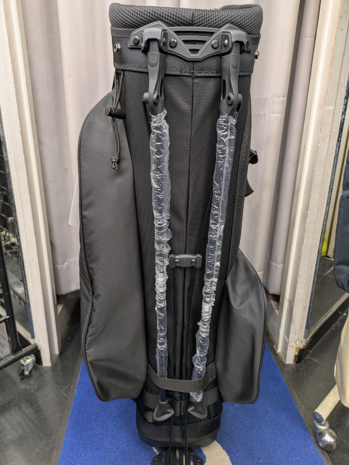 値下げしました　新品　未使用　OAKLEY ブラック キャディバッグ 新品未使用品】オークリー FOS901968 スタンド 18.0 キャディ