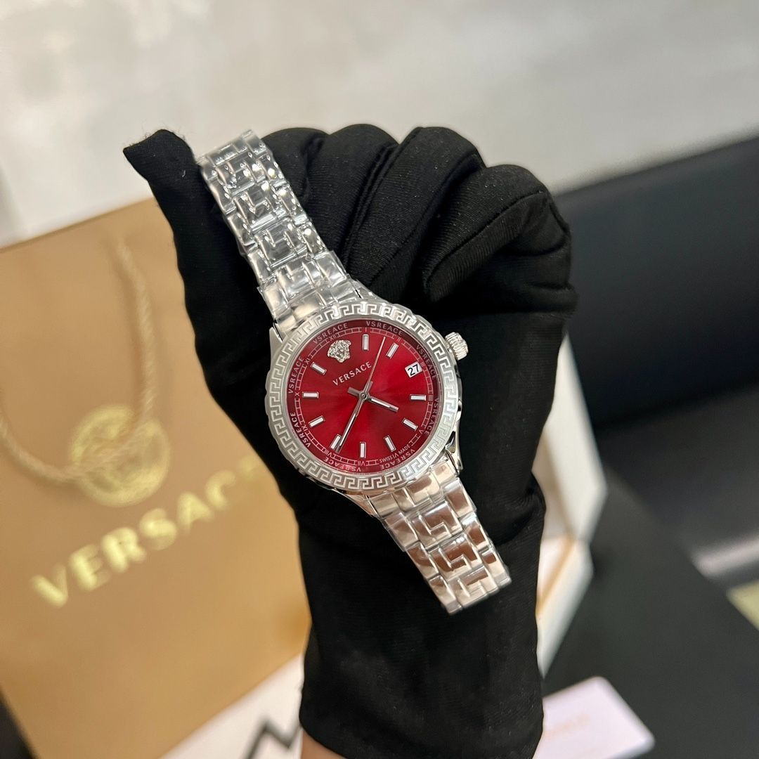【日本未入荷】 VERSACE 腕時計 Hellenyium 35mm 5ATM 日本未入荷】 VERSACE ヴェルサーチ 腕時計 Hellenyium 42mm