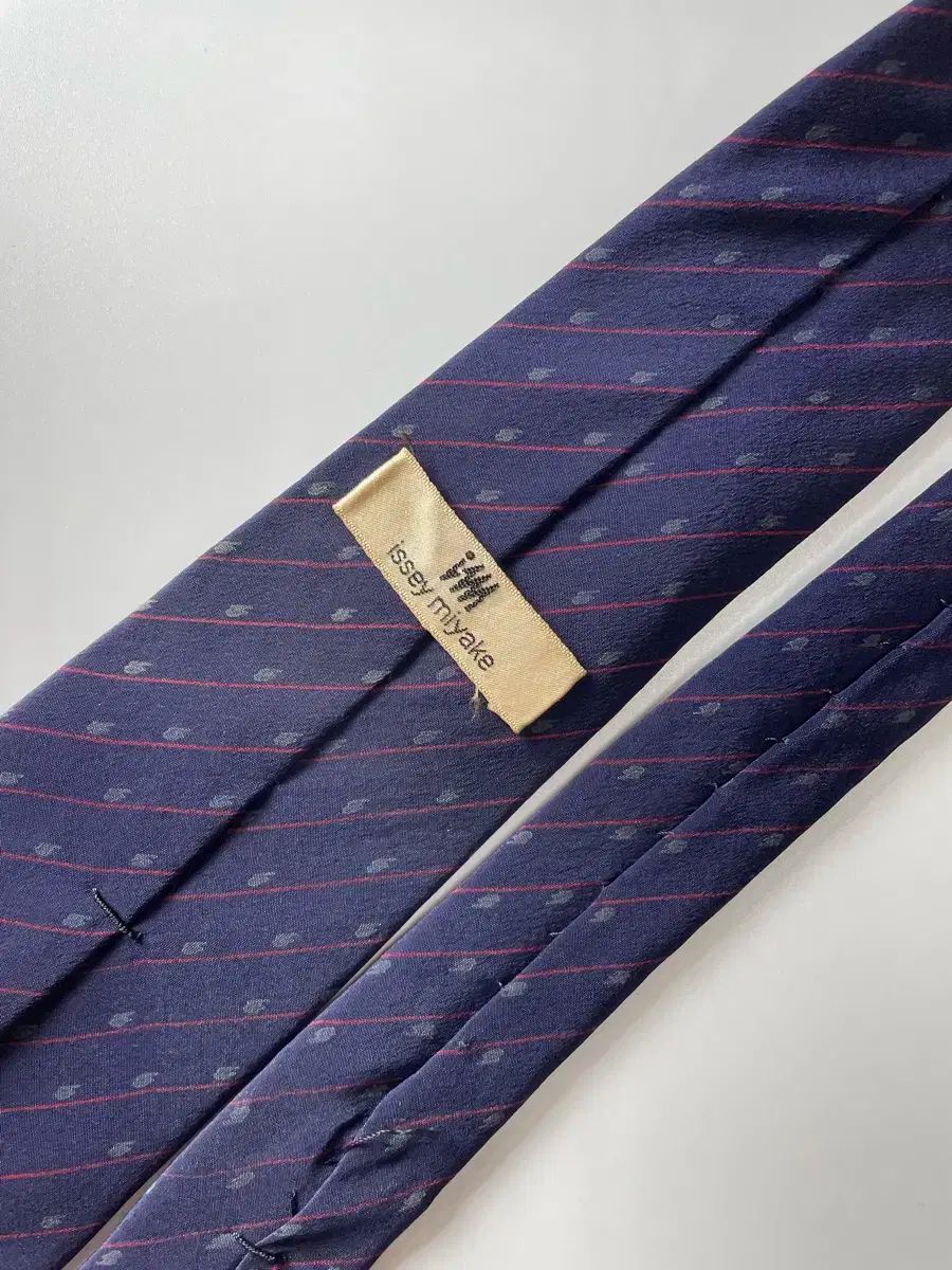 MIYAKE イッセイミヤケ