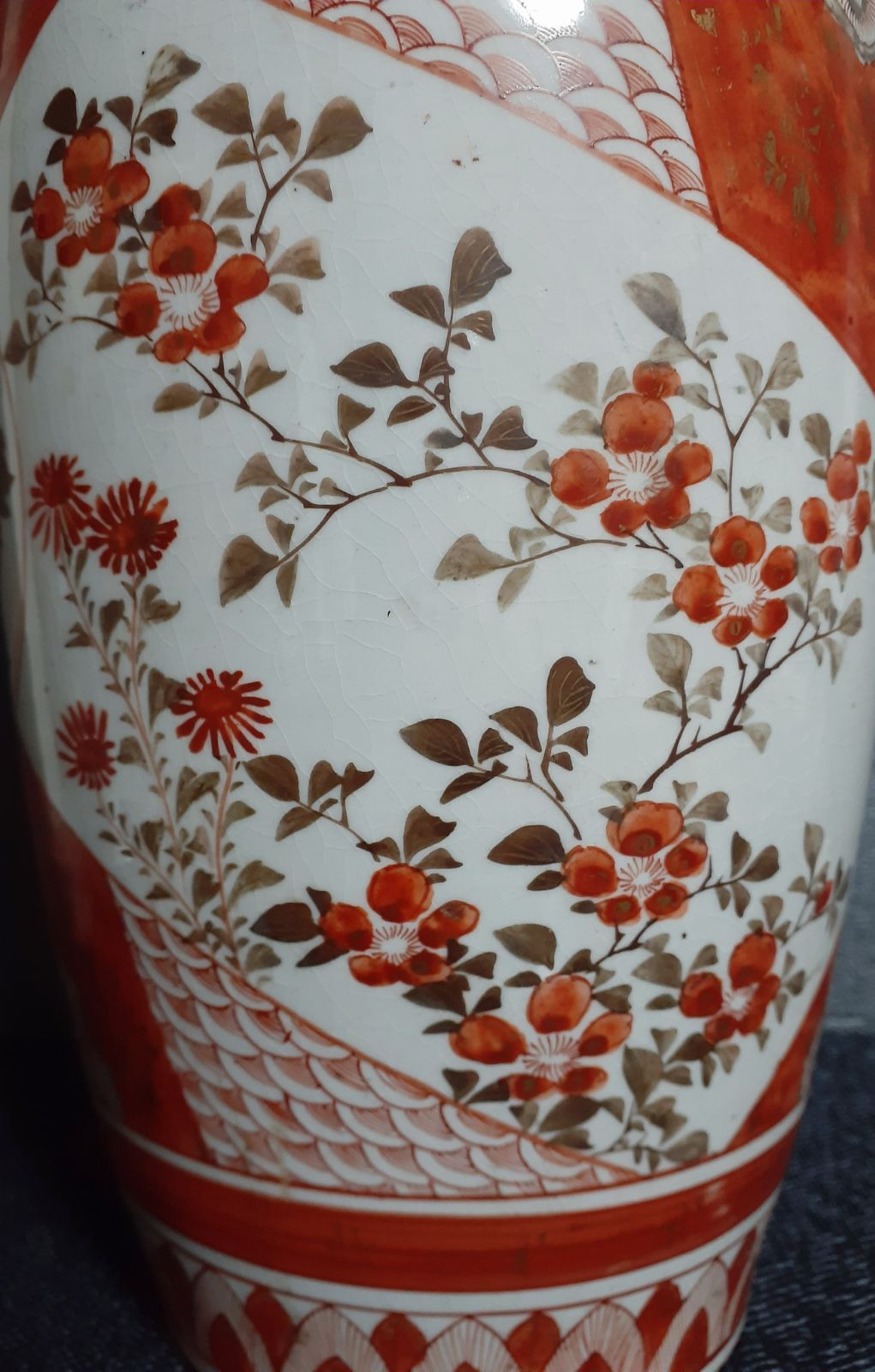 【訳あり特価品】明治時代【大日本九谷造】銘　金彩赤絵　鳳凰に仙人　花鳥図　大花瓶