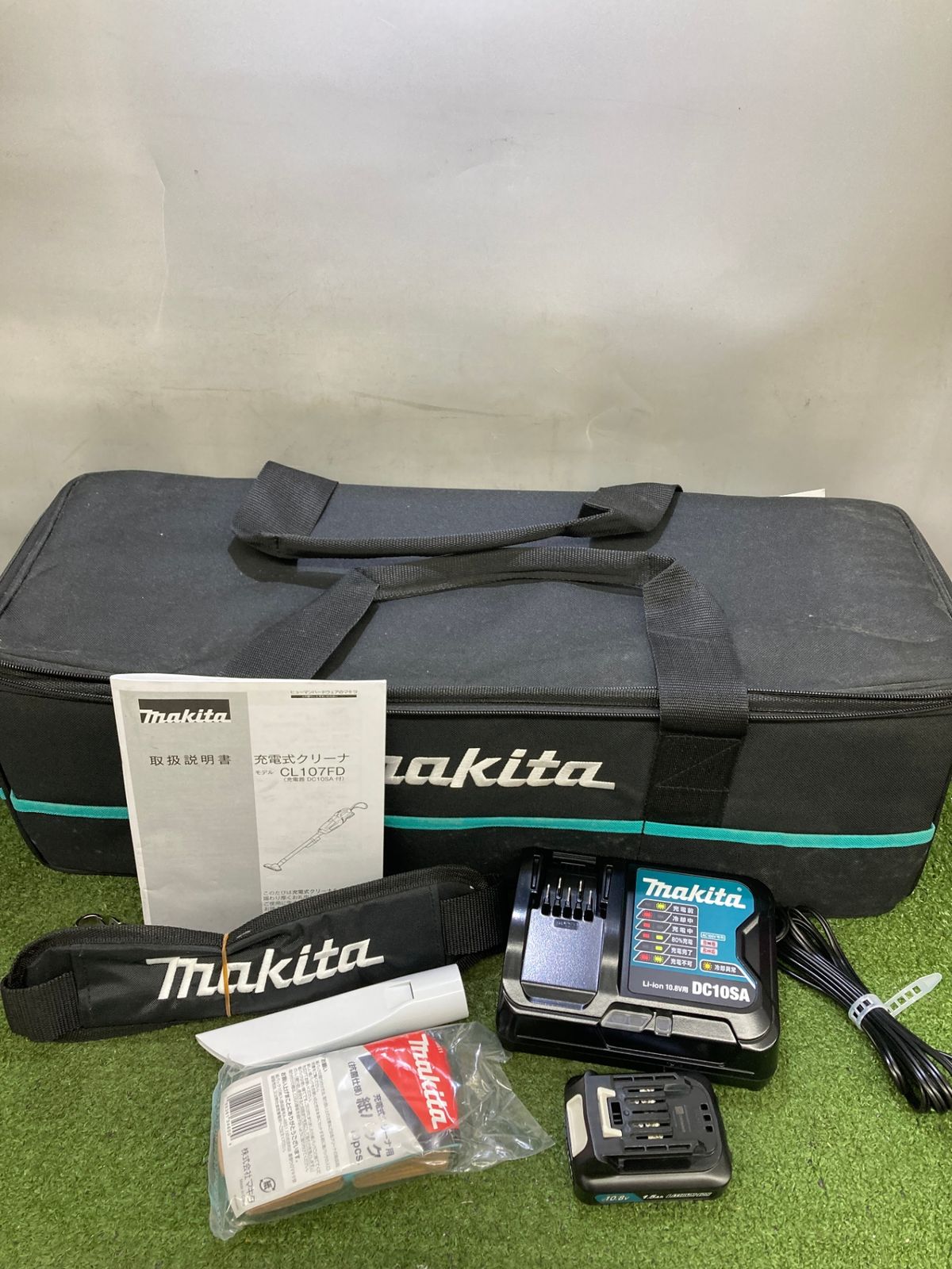 マキタ 10.8v充電式クリーナ