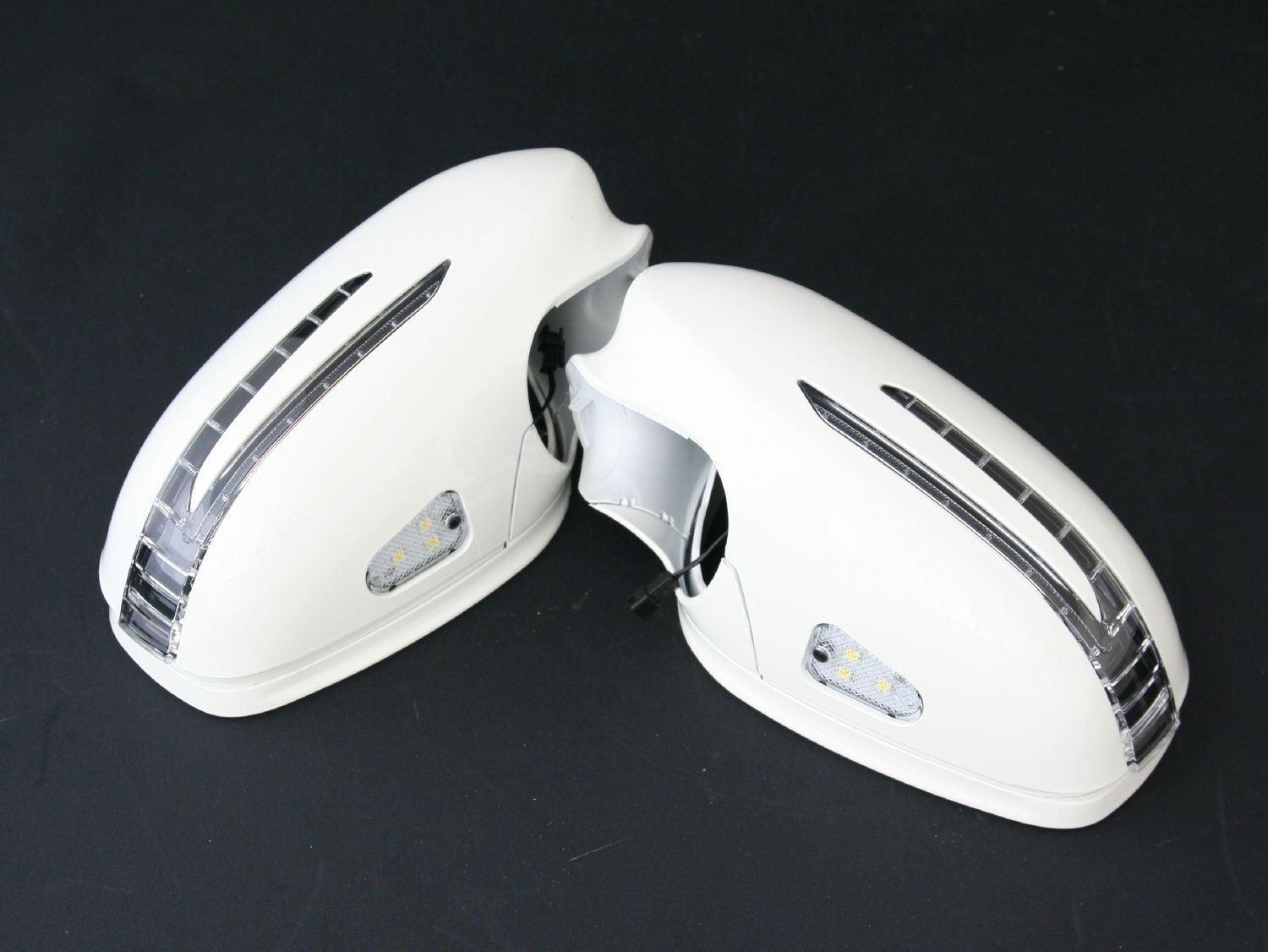 ベンツ CLSクラス W219|C219 前期 アローミラーカバー 650カルサイトホワイト 商品番号2409