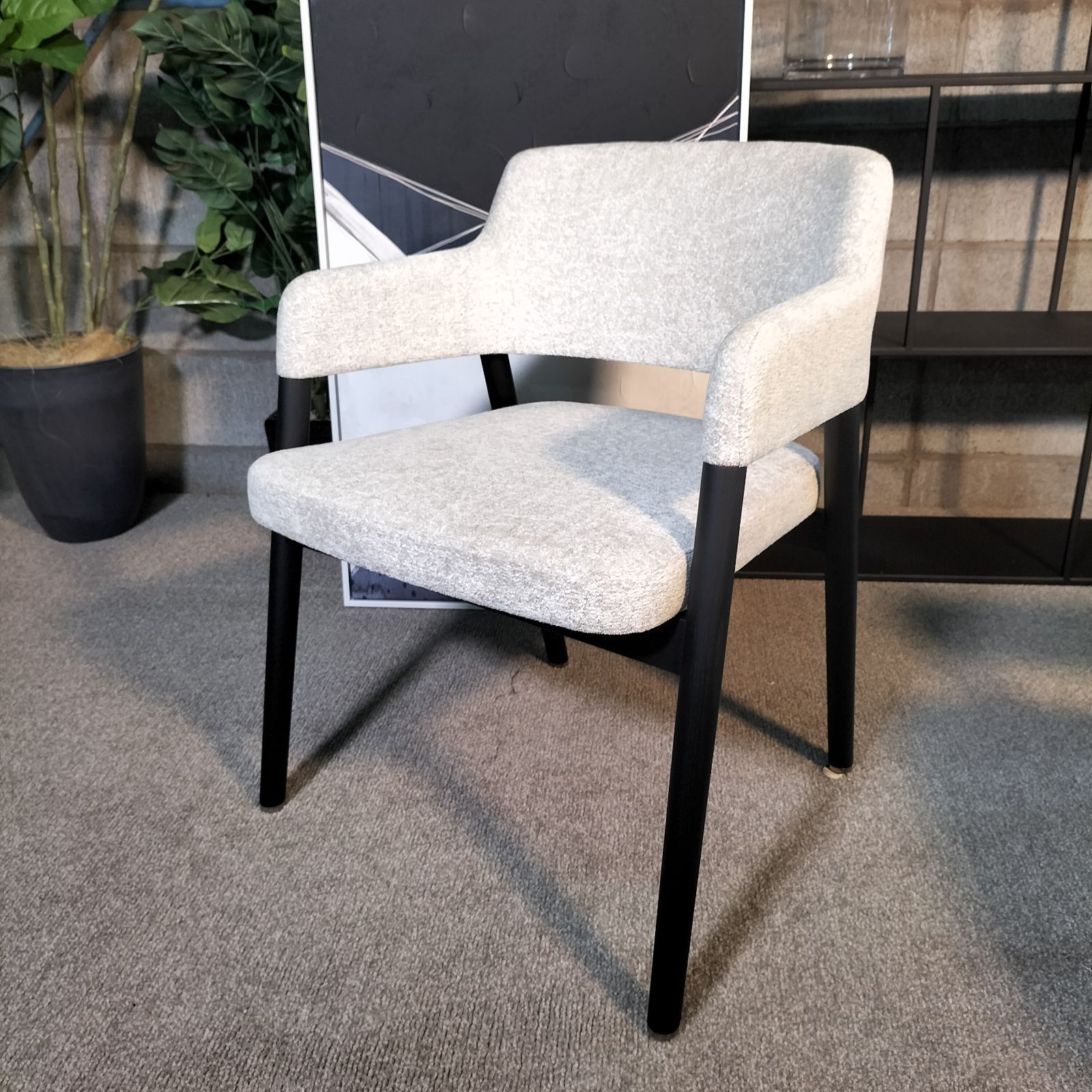 Cassina ixc. TANT-TANT ダイニングチェア 展示品