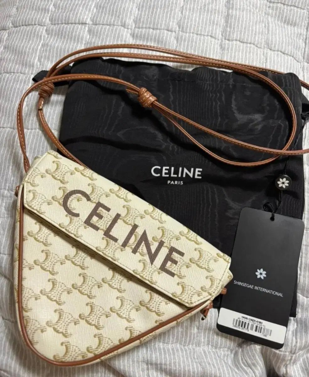 Celine セリーヌ トリオンフ サークルバッグ アイボリー 正規品