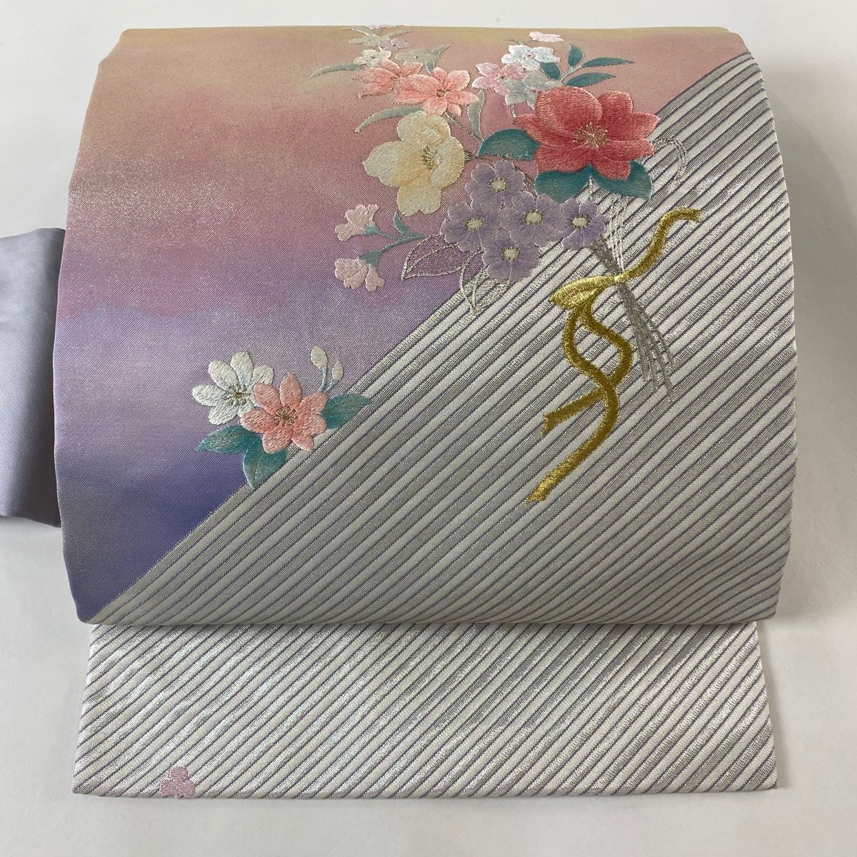 正絹の豪華 薄紫 華 作り帯 リボン 金銀糸  七五三 楽天市場】七五三 帯 正絹の通販