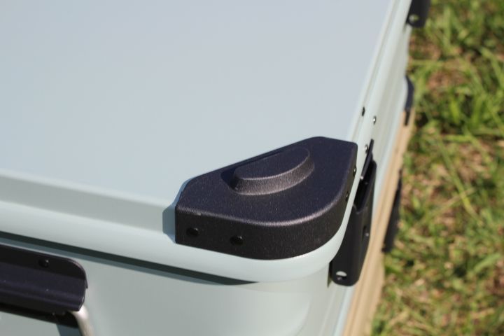 GENERIC OUTDOOR アースカラー アルミコンテナボックス 49L