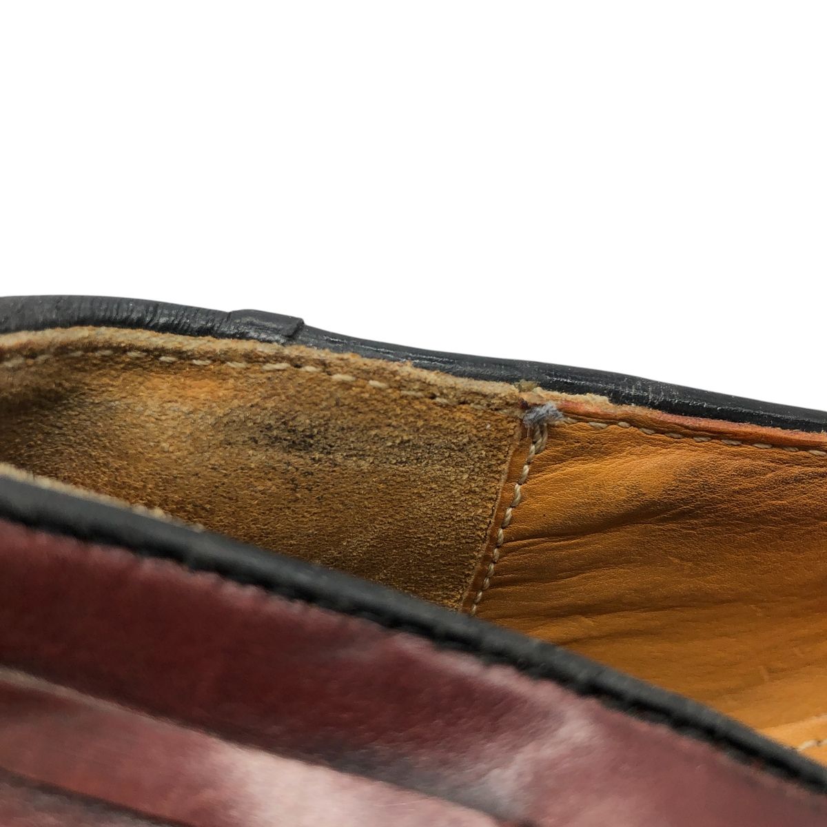 タッセルローファー