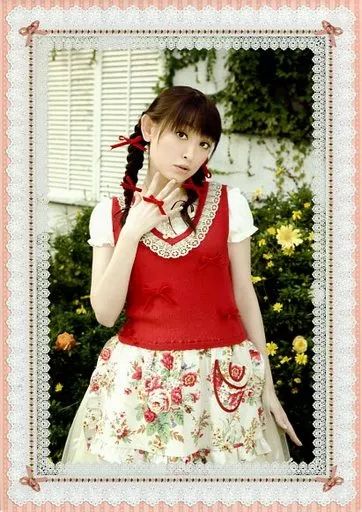 田村ゆかり/Love♥Live 2009*Dreamy Maple Crown… 中古】紙製品(女性) 田村ゆかり(三つ編み) ポートレート 「田村ゆかり