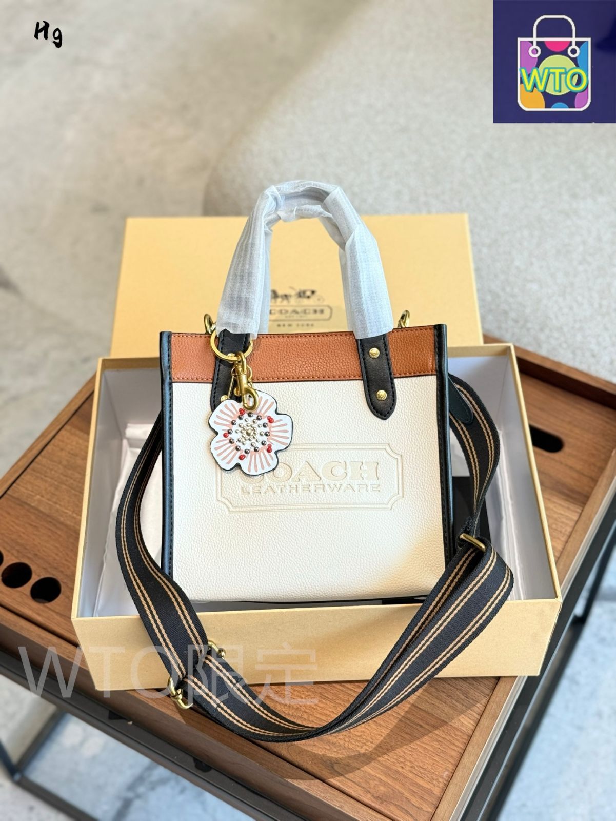 今日特価】Coach コーチ フィールドトート22シリーズ 調節可能な