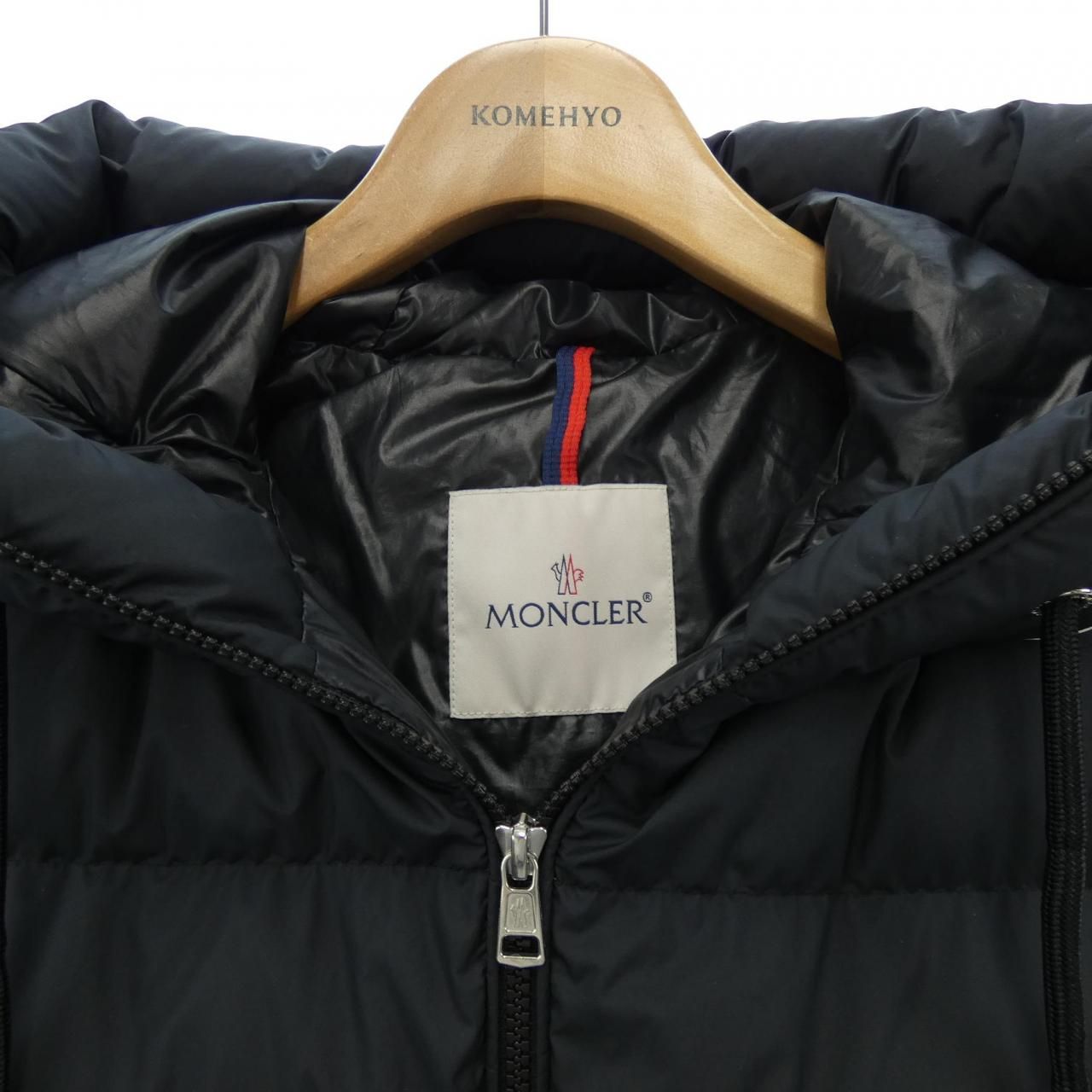 モンクレール MONCLER ダウンベスト - メルカリ